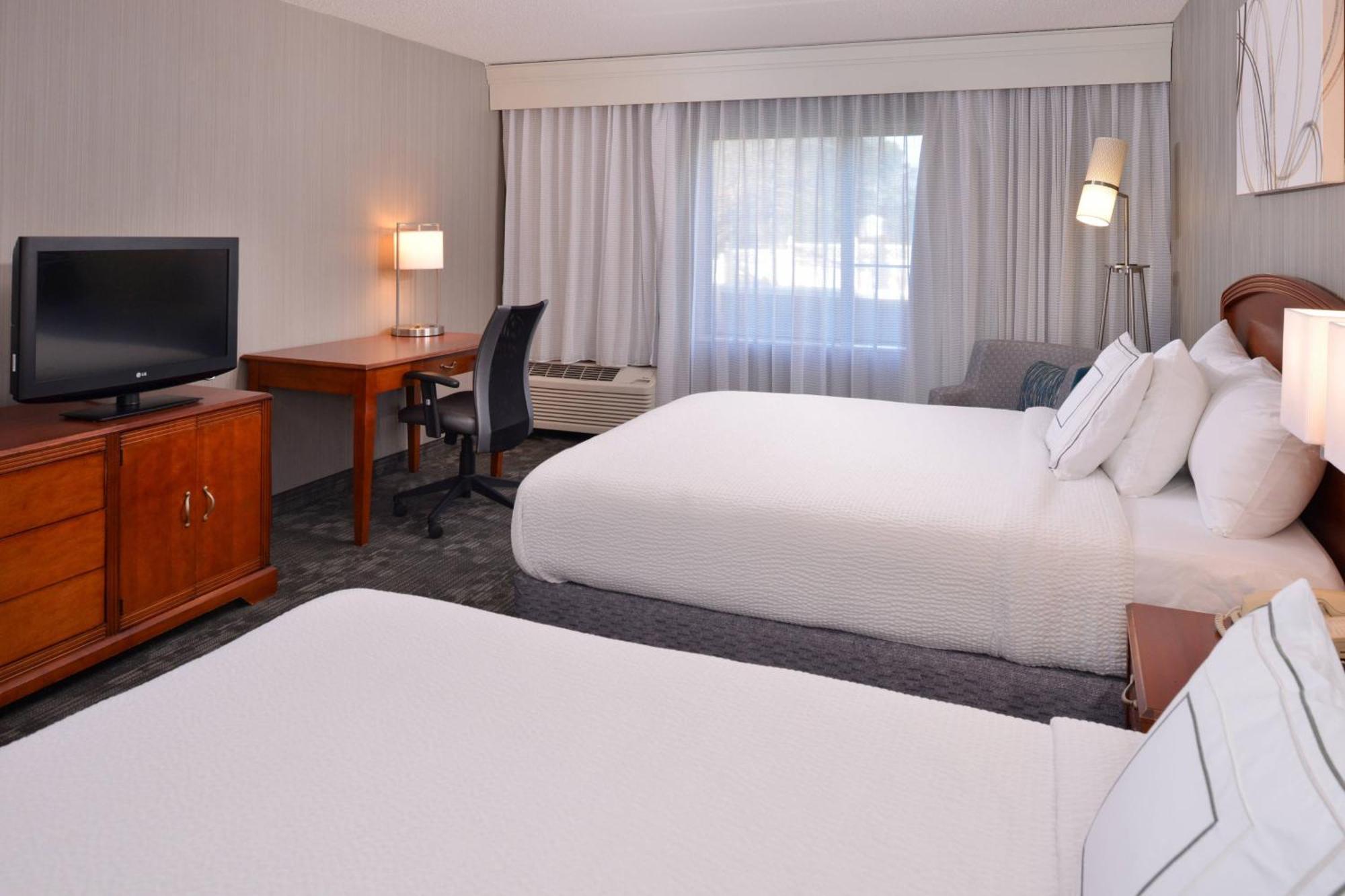 Courtyard By Marriott Charlotte Gastonia Hotel Exterior photo