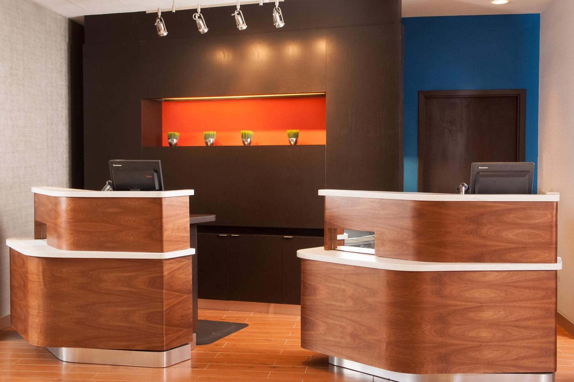 Courtyard By Marriott Charlotte Gastonia Hotel Exterior photo