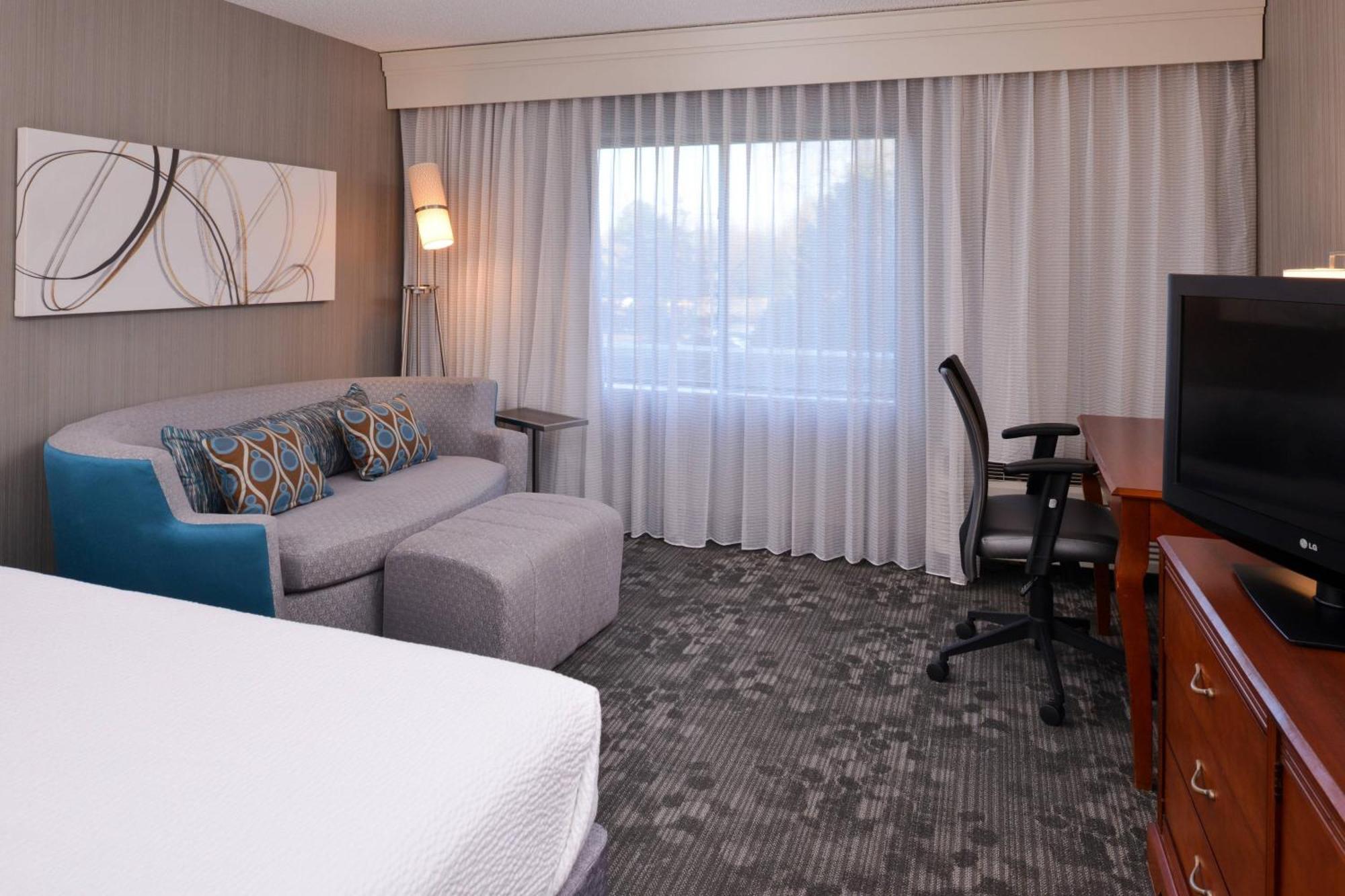 Courtyard By Marriott Charlotte Gastonia Hotel Exterior photo
