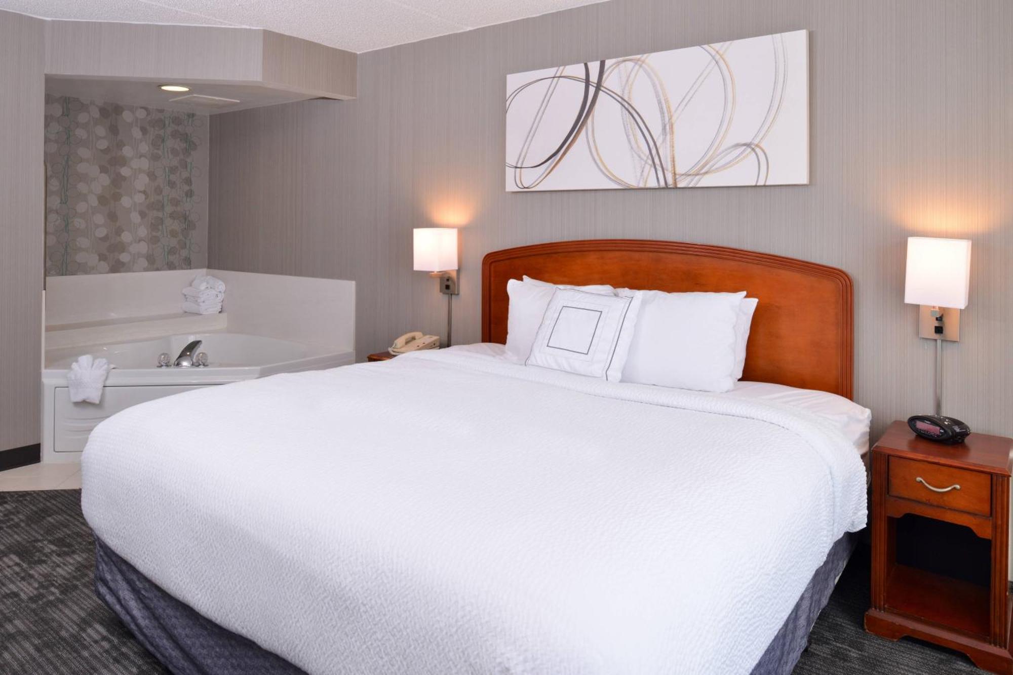 Courtyard By Marriott Charlotte Gastonia Hotel Exterior photo