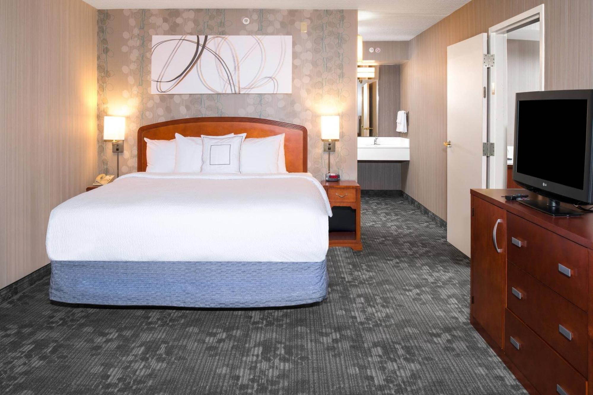 Courtyard By Marriott Charlotte Gastonia Hotel Exterior photo